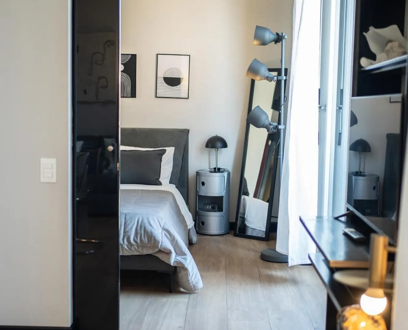 Apartament Duomo, La Residenza Isabella - Via Pantano House Mediolan
